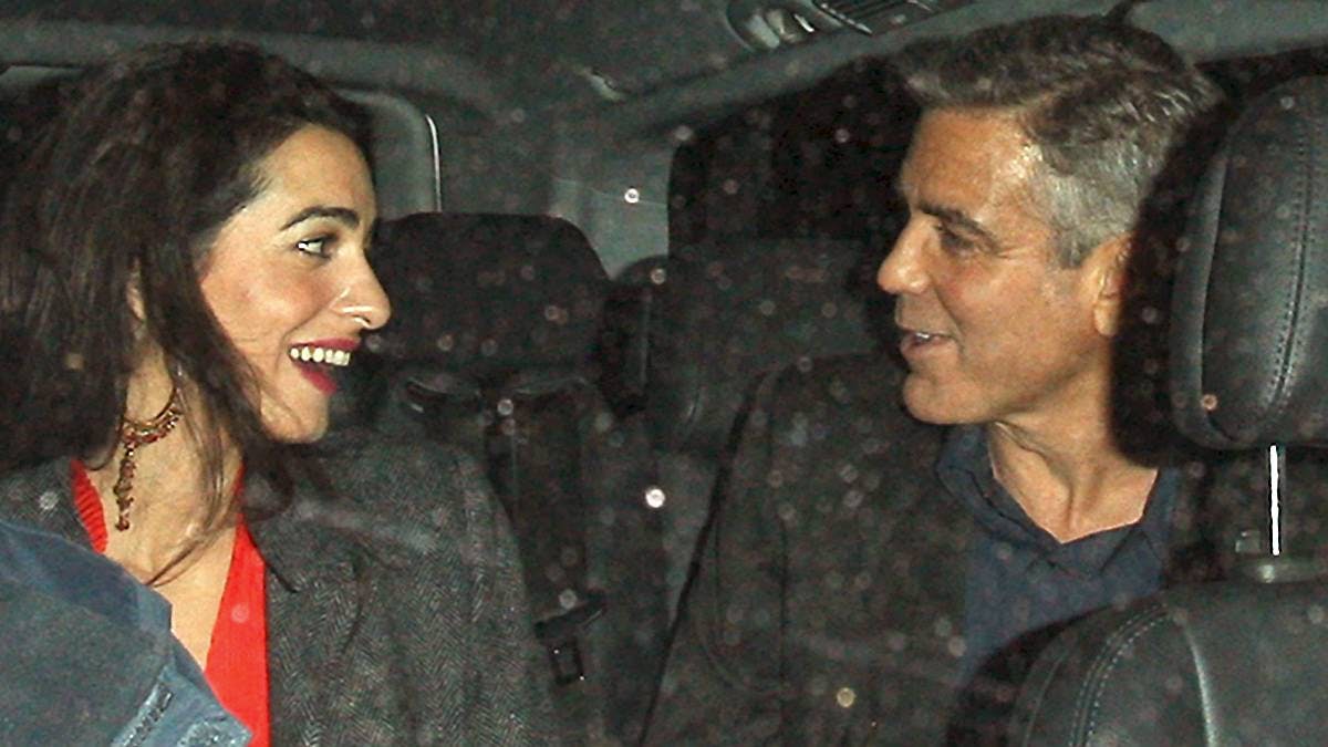 George Clooney er blevet forlovet med Amal Alamuddin.