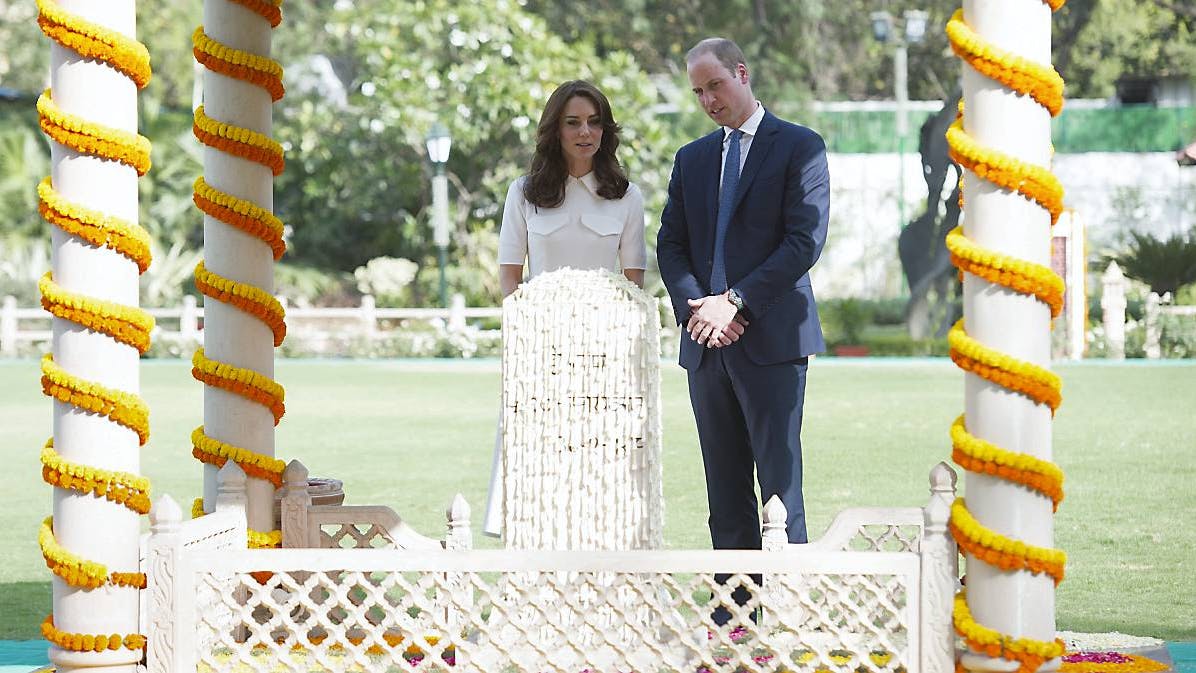 Hertuginde Catherine og prins William ved Gandhi Smriti i Indien.