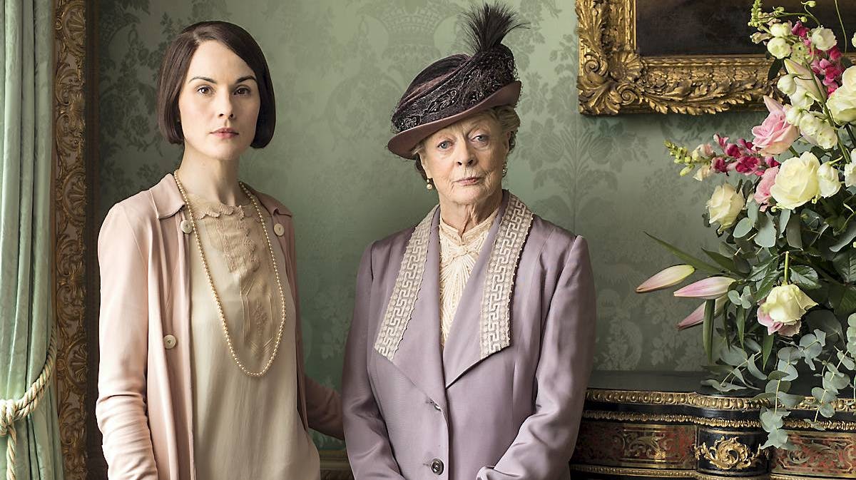 Michelle Dockery og Maggie Smith som lady Mary og enkegrevinde Crawley i &quot;Downton Abbey&quot; sæson 6.