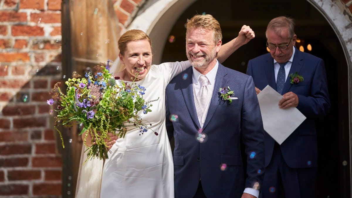 https://imgix.billedbladet.dk/media/article/17_mette_frederiksen_og_bo_tengbergs_bryllup_1sl5574_1.jpg