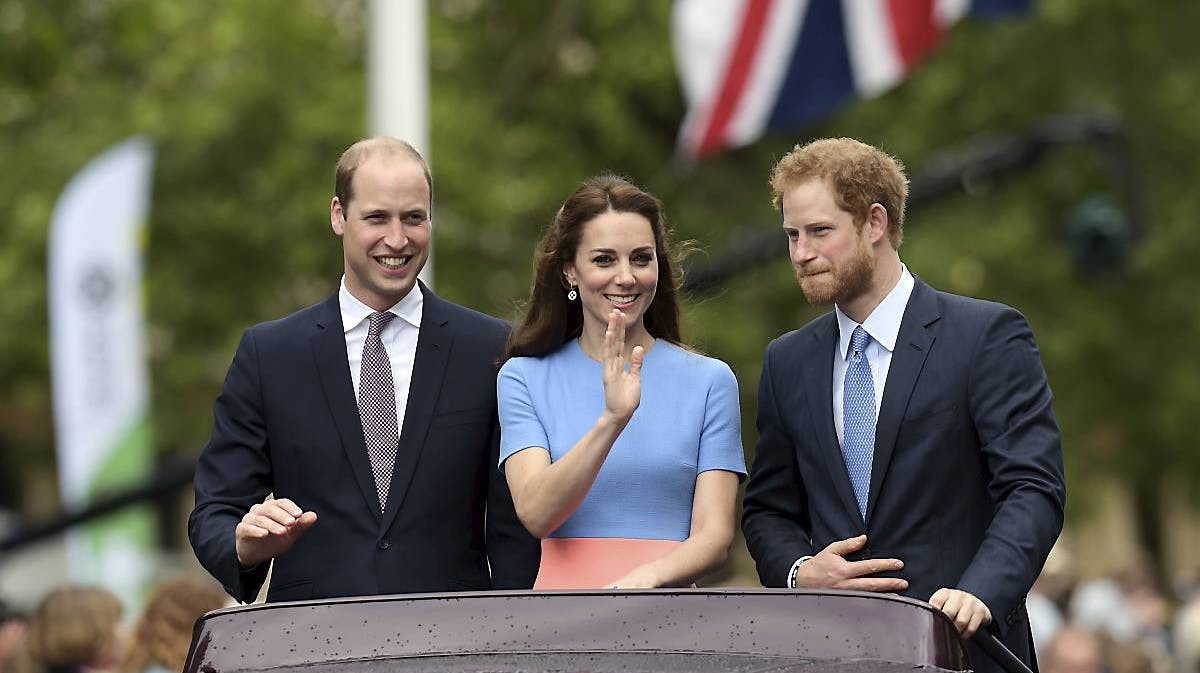 Prins William, hertuginde Catherine og prins Harry.