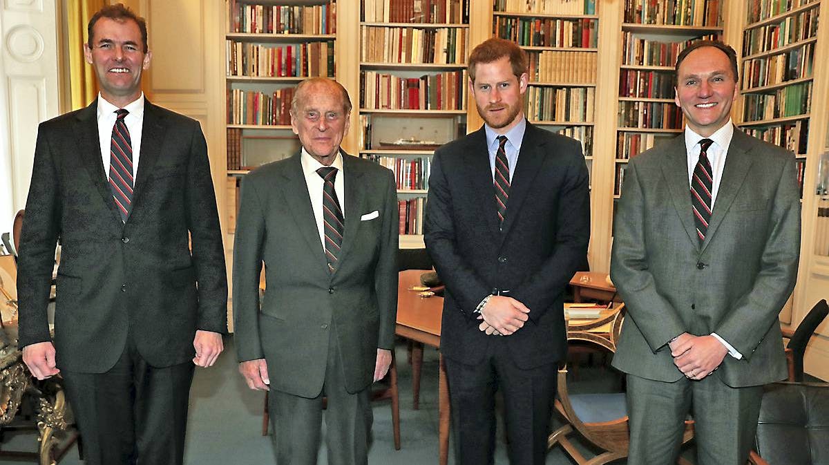 Robert Magowan, prins Philip, prins Harry og Charles Stickland.