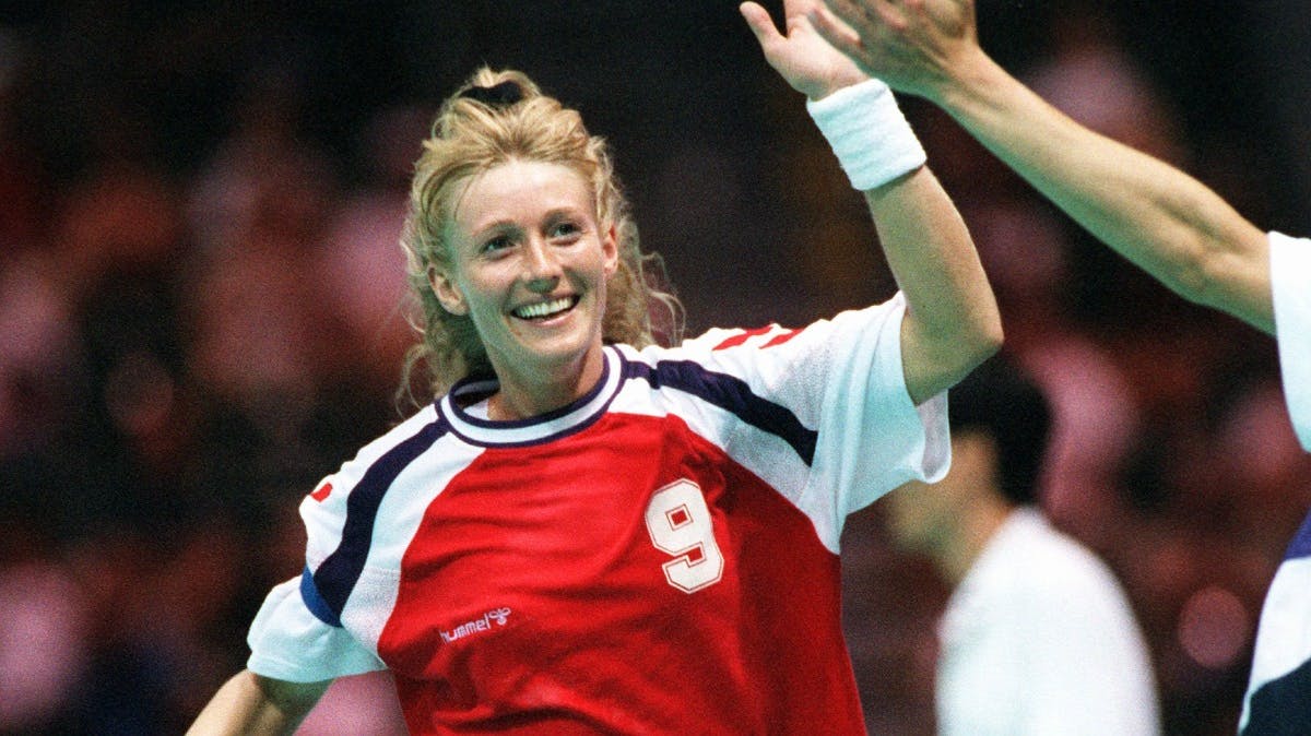 https://imgix.billedbladet.dk/media/article/19960612-422283-3_12mb_top_keldnavntoft.jpg
