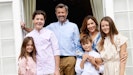 Prins Christian med familien. Foto taget i anledning af sommerhilsen 2020