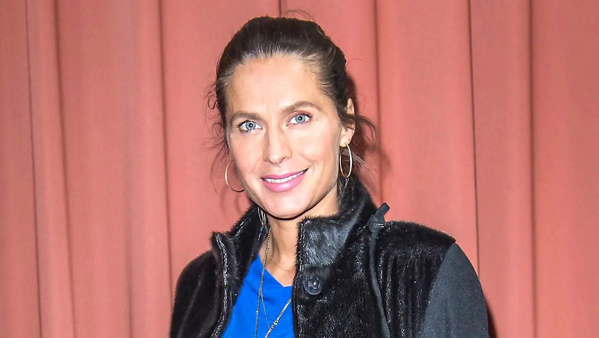 Nu føder Andrea Elisabeth Rudolph snart: Se hendes store mave | BILLED ...
