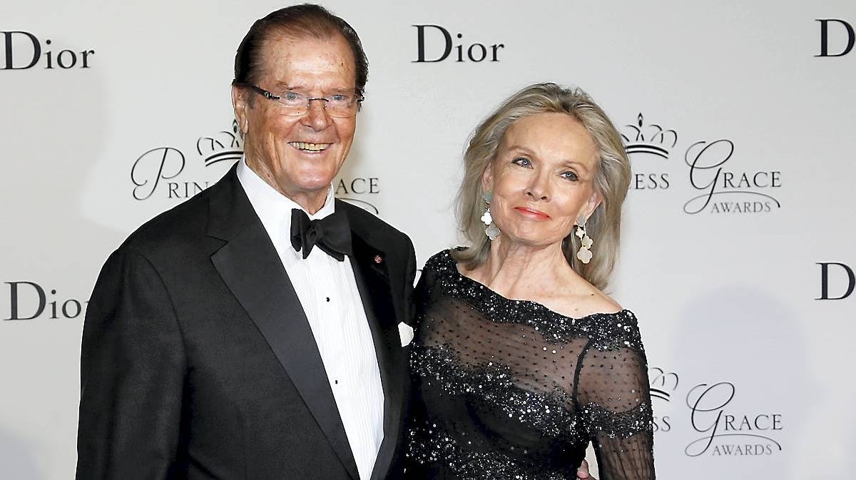 Sir Roger Moore med danskfødte lady Kristina.