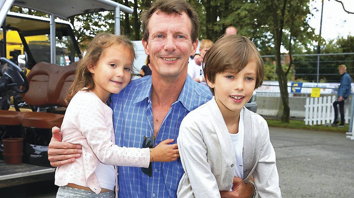 Prins Joachim med børnene prinsesse Athena og prins Henrik