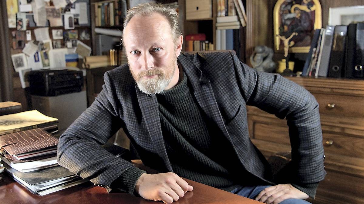 Lars Mikkelsen.