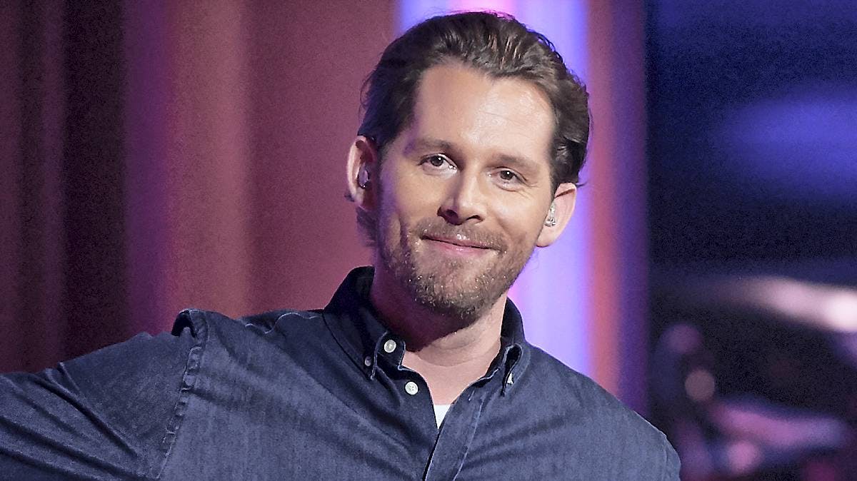 Rasmus Seebach takker for modtagelsen af sine nye singler