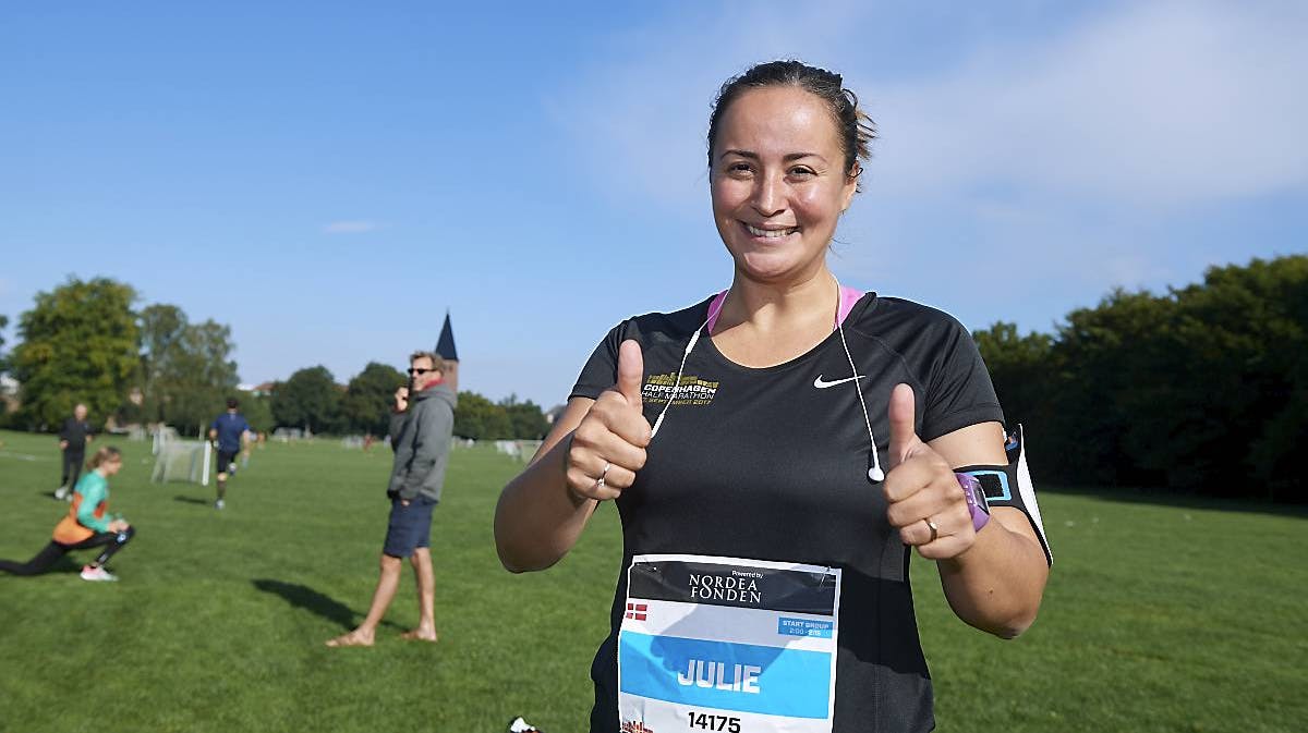 Julie Berthelsen ved løbets start, da solen endnu skinnede.