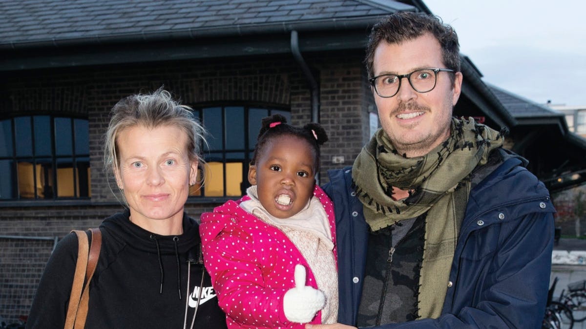 Pelle Hvenegaard med Caroline og deres datter Zoe Ukhona