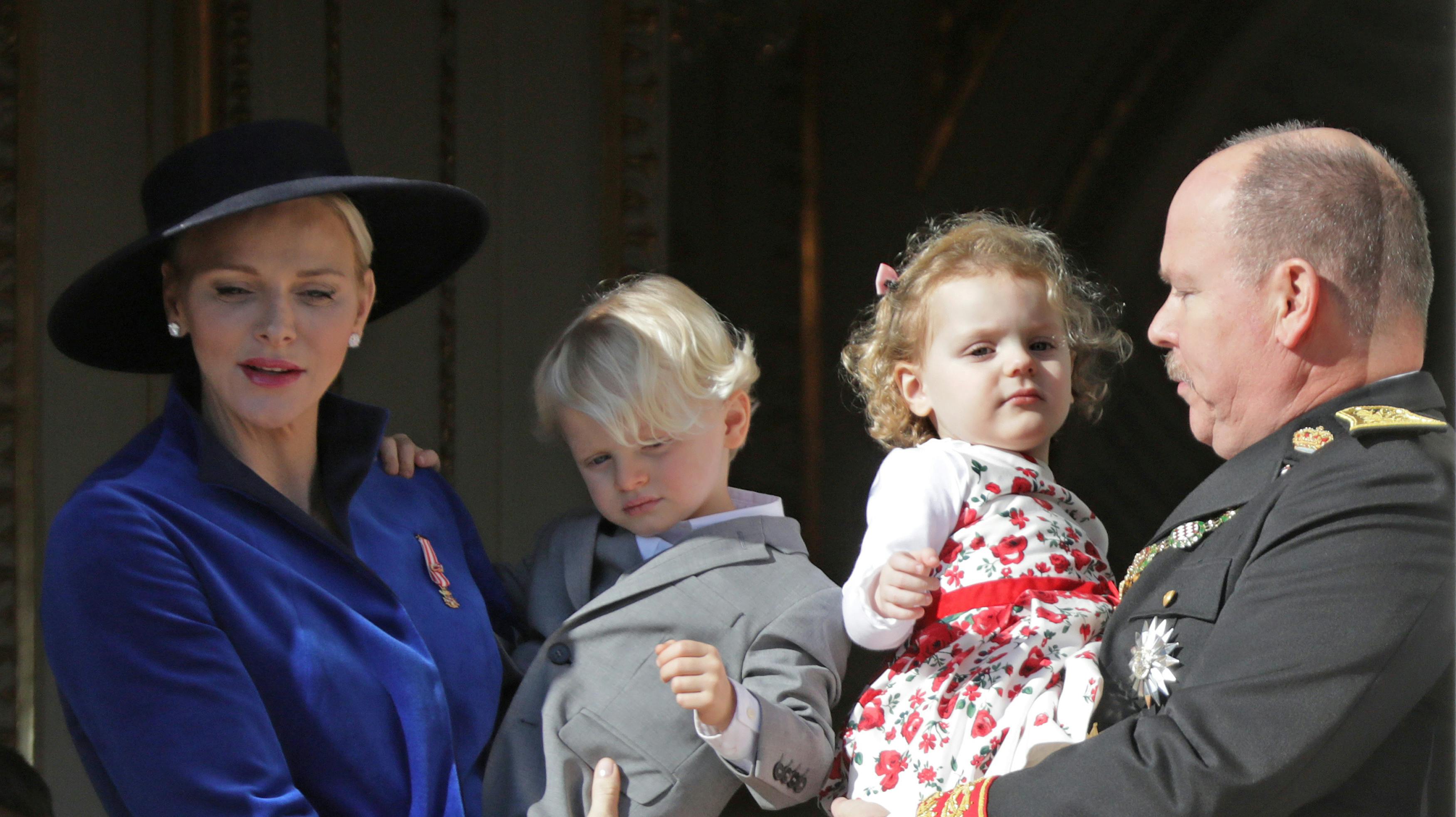 Fyrstinde Charlene, kronprins Jacques, prinsesse Gabriella, fyrst Albert.