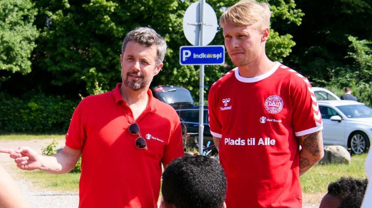 Kronprins Frederik og Simon Kjær. Billedet er fra et møde i Helsingør før VM 2018.