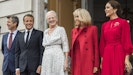 Kronprinsparret og dronning Margrethe tager imod Frankrigs præsident Macron og fru Brigitte.