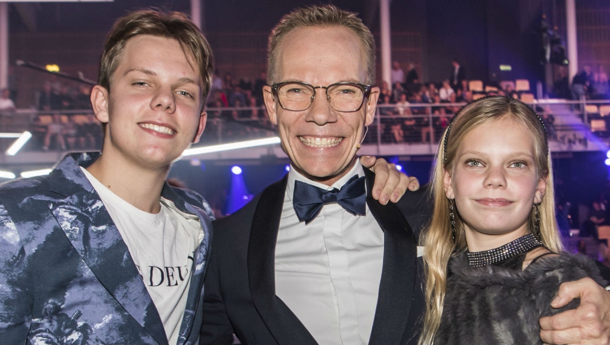 Jens Werner med børnene Nikolai og Isabella. 
