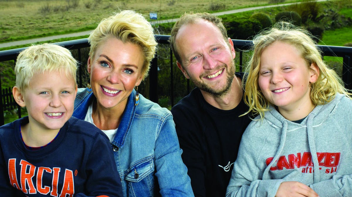 Lene Beier med ægtemanden Anders og sønnerne Otto og Arthur.