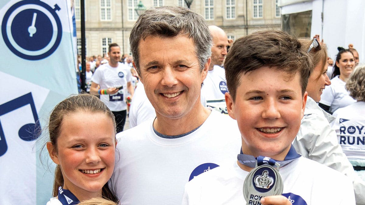 Kronprins Frederik med prins Christian og prinsesse Isabella til Royal Run i 2019.