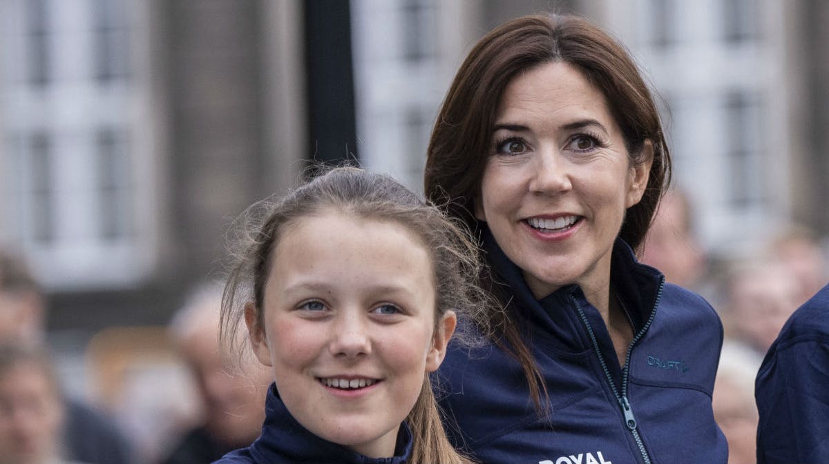 Prinsesse Isabella og kronprinsesse Mary.