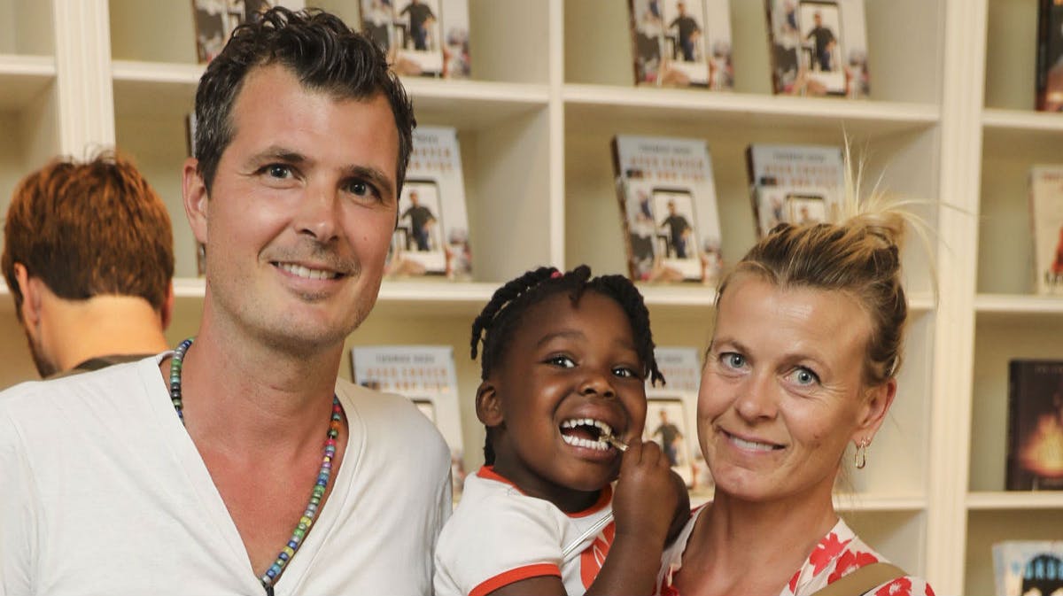 Pelle Hvenegaard, hustruen Caroline og datteren Zoe.