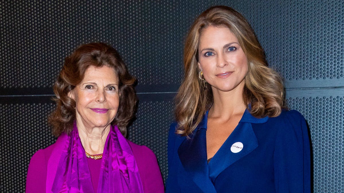 Dronning Silvia og prinsesse Madeleine ved et Childhood Foundation event i Sverige i december. 