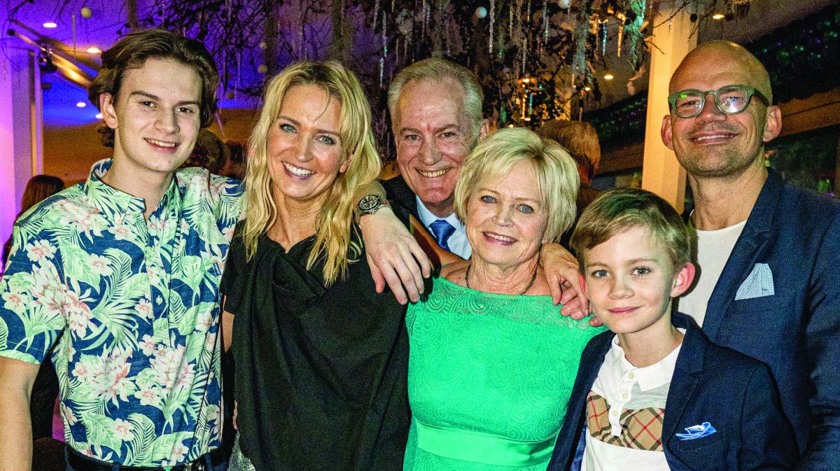 Eliot, Annette Heick, Keld Heick, Hilda Heick, Storm og Jesper Vollmer. 