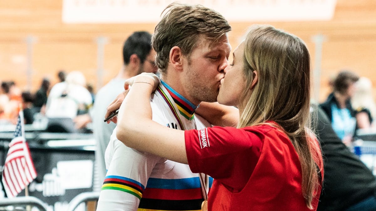 Lasse Norman Hansen og Julie Leth ved VM i banecykling i 2020.