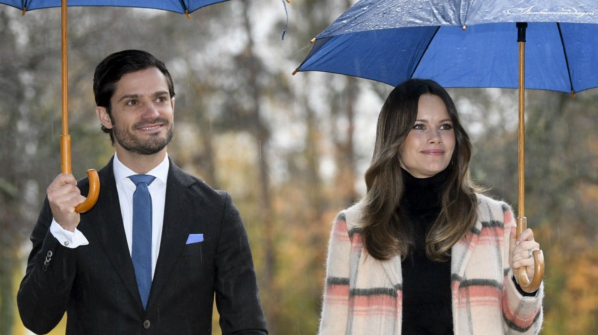 Prins Carl Philip og prinsesse Sofia under deres besøg i Värmland onsdag. 