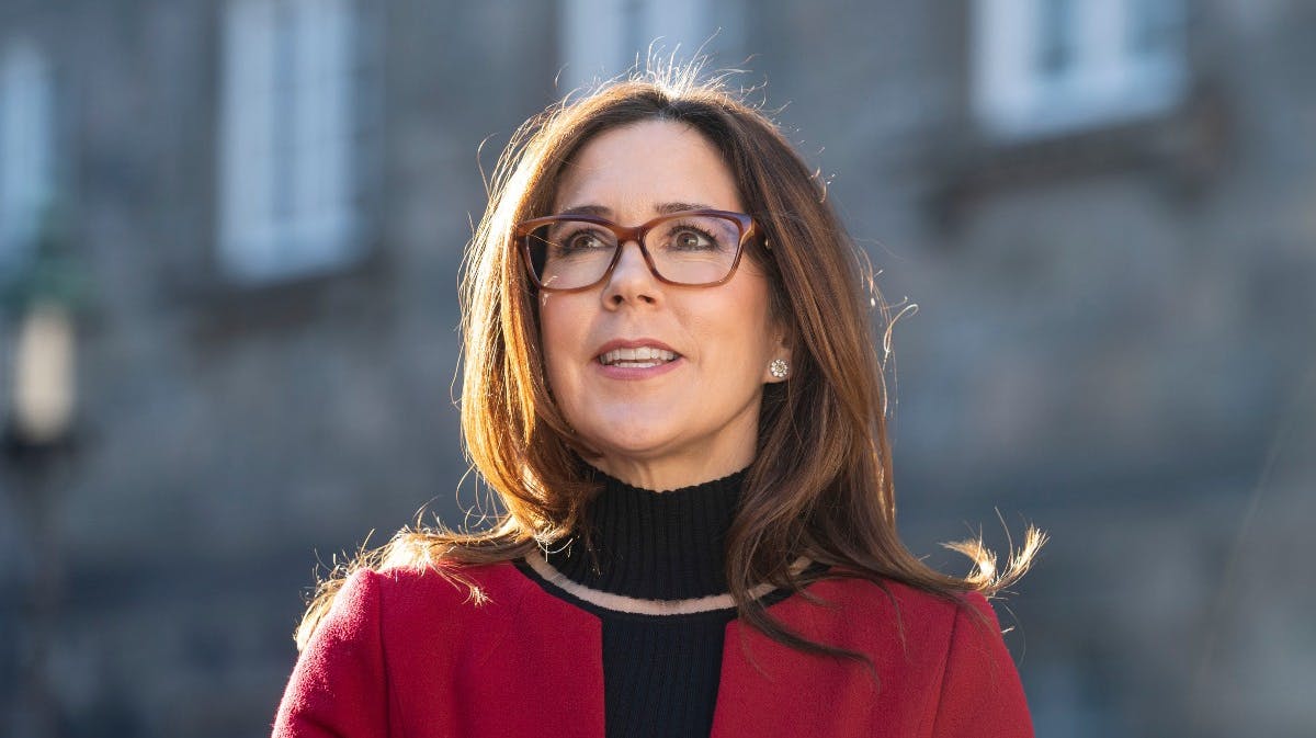 Kronprinsesse Mary med sine flotte briller. 