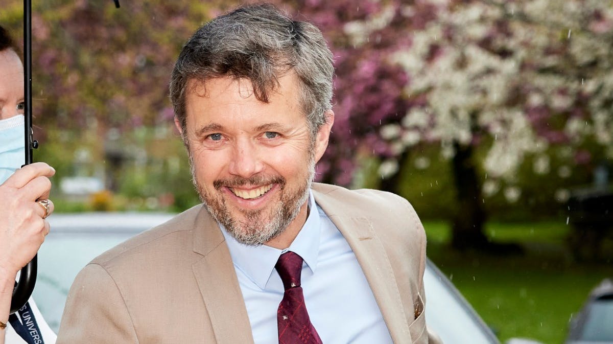 En veloplagt kronprins Frederik på besøg på Aarhus Universitet tirsdag. 