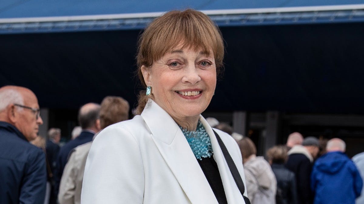 Malene Schwartz foran DR Koncerthuset. 