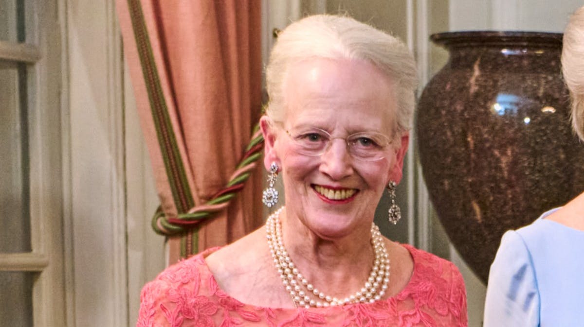 Dronning Margrethe under gallashowet "Palæerne danser".