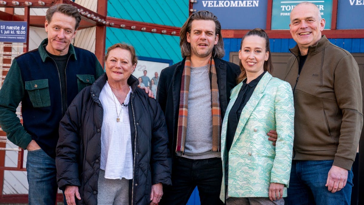 Henrik Lykkegaard, Lisbet Dahl, Carsten Svendsen, Merete Mærkedahl og Niels Olsen i &quot;Cirkusrevyen&quot;