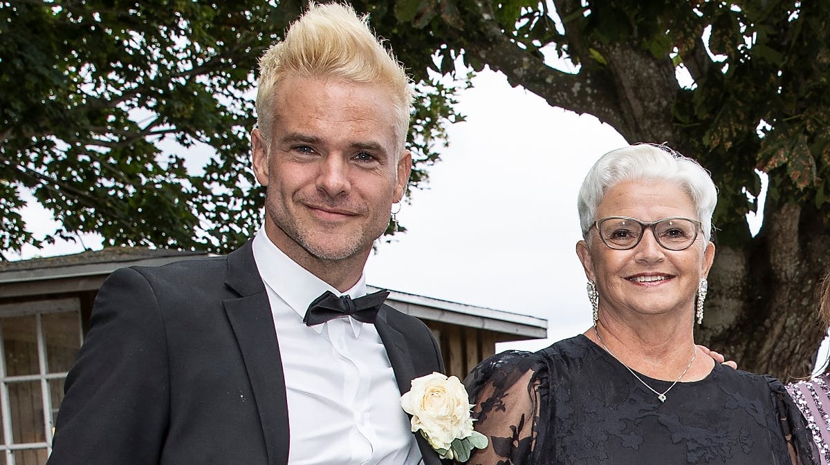 Silas Holst og mor Lene Holst.