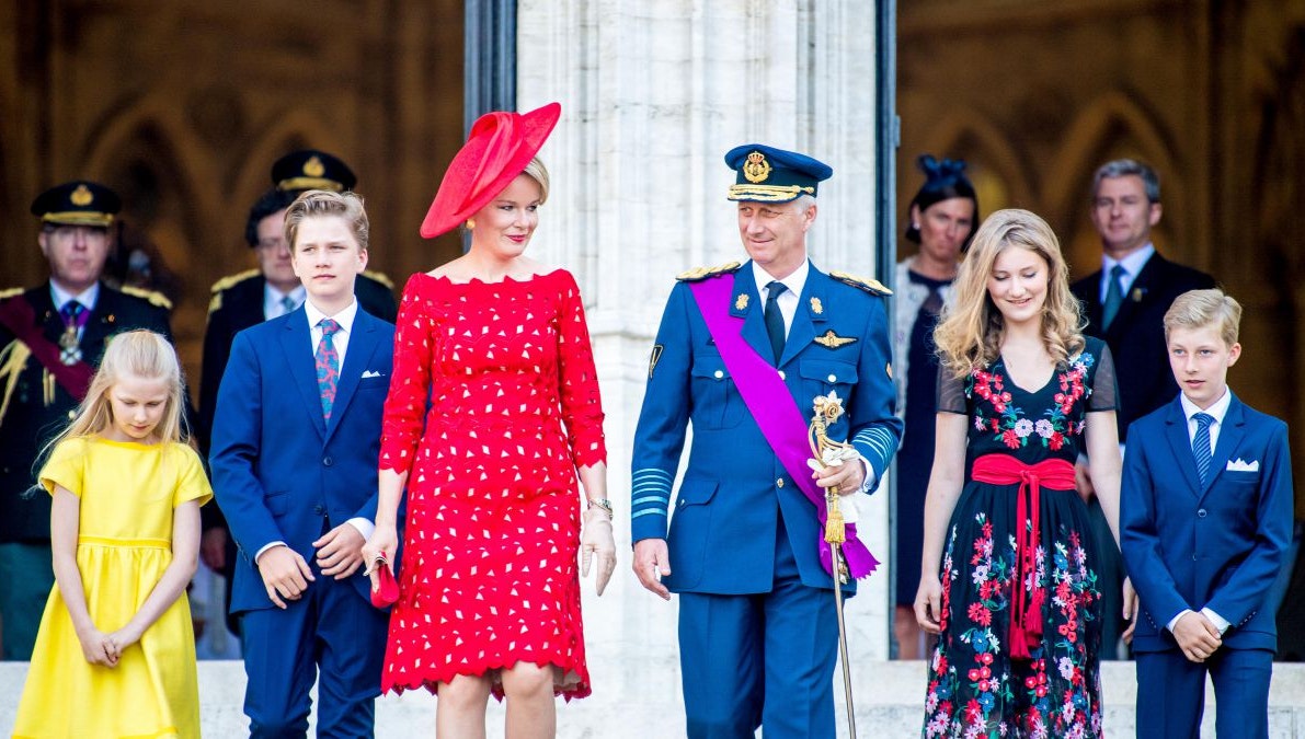 Prinsesse Eléonore, prins Emmanuel, dronning Mathilde, kong Philippe, kronprinsesse Elisabeth, prins Gabriel