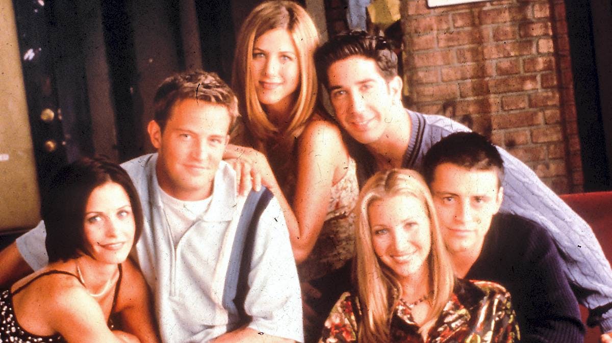 Matt LeBlanc som Joey sammen med resten af holdet fra TV-serien "Venner".