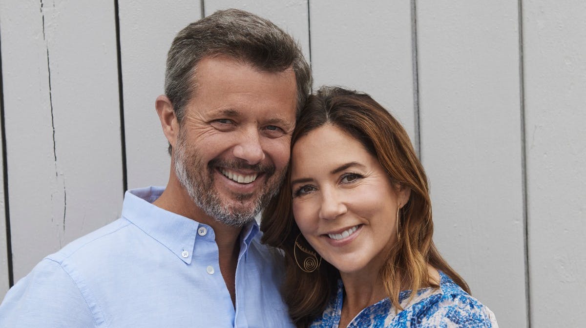 Kronprins Frederik og kronprinsesse Mary på et billede, som kongehuset i 2020 delte som en sommerhilsen. 