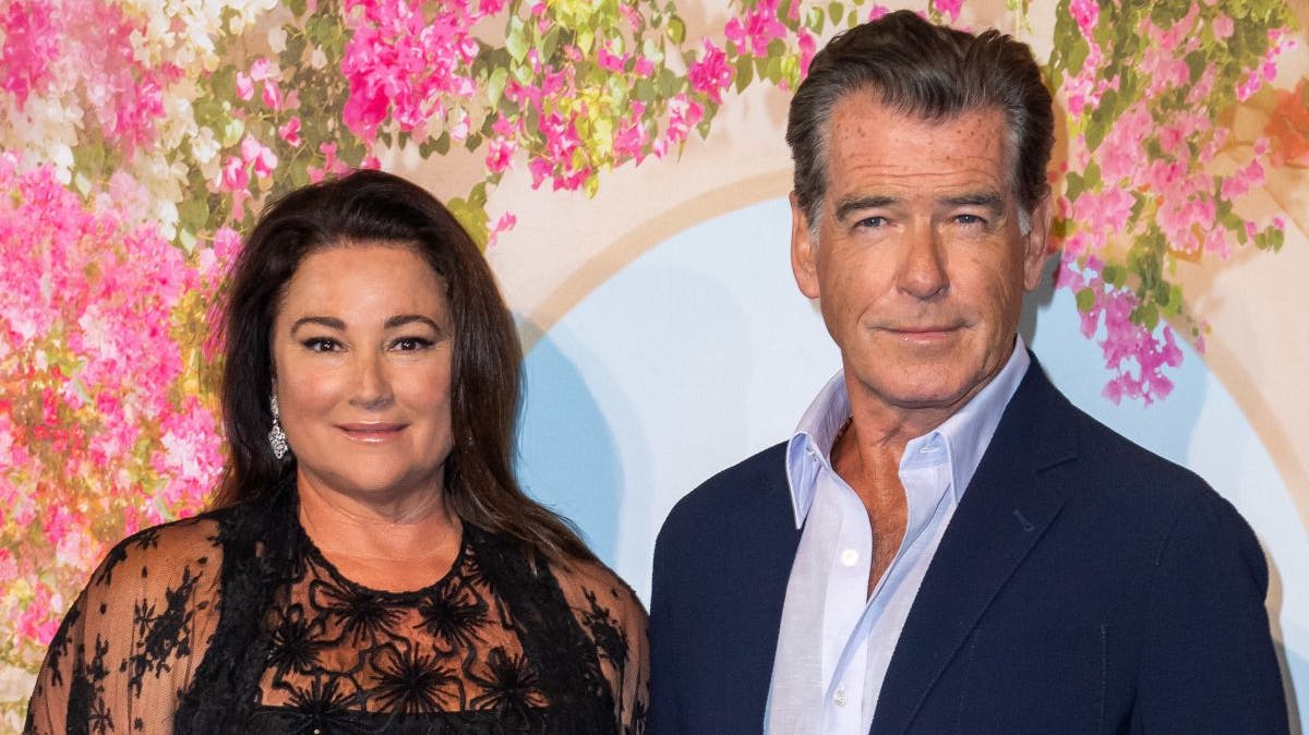 Pierce Brosnan og Keely Shaye Smith