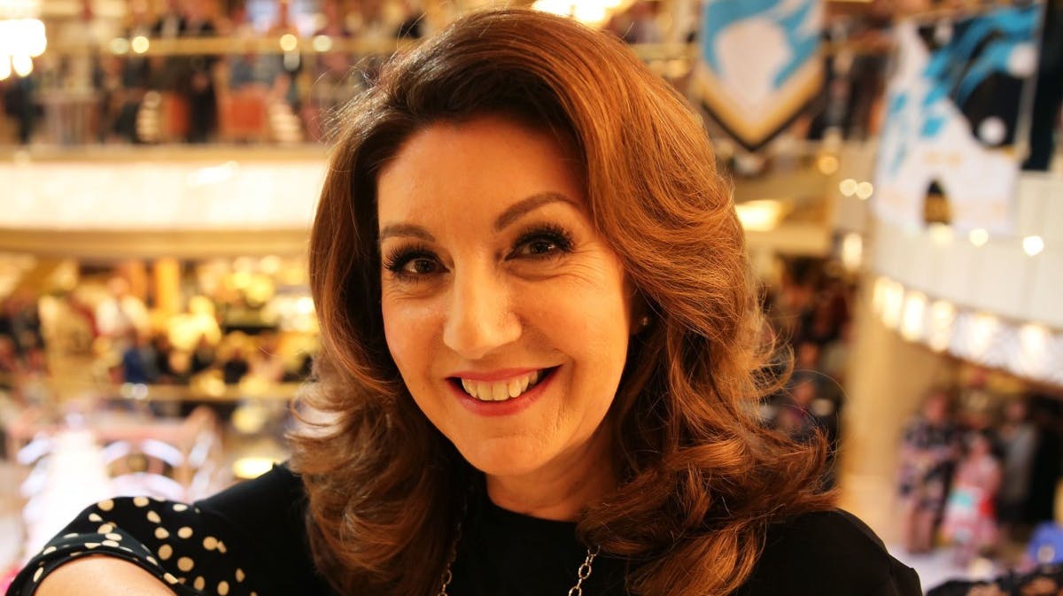 Jane McDonald fra "Solskin ombord". 