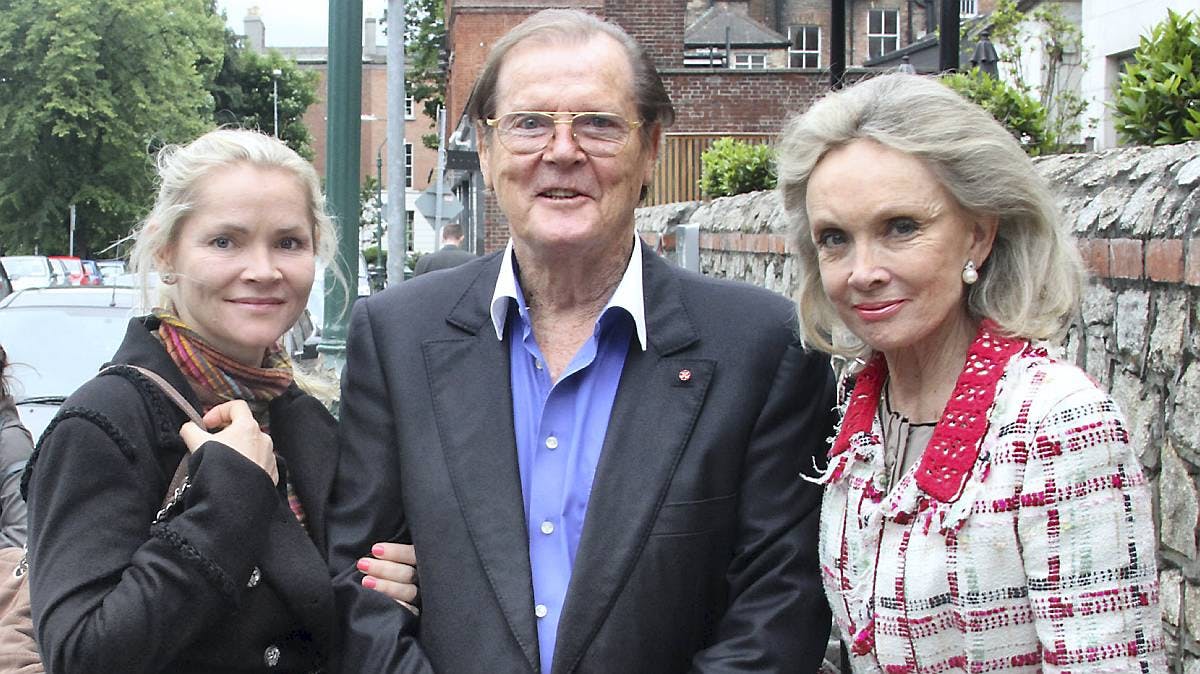 Roger Moore, Kiki Moore, Christina Knudsen