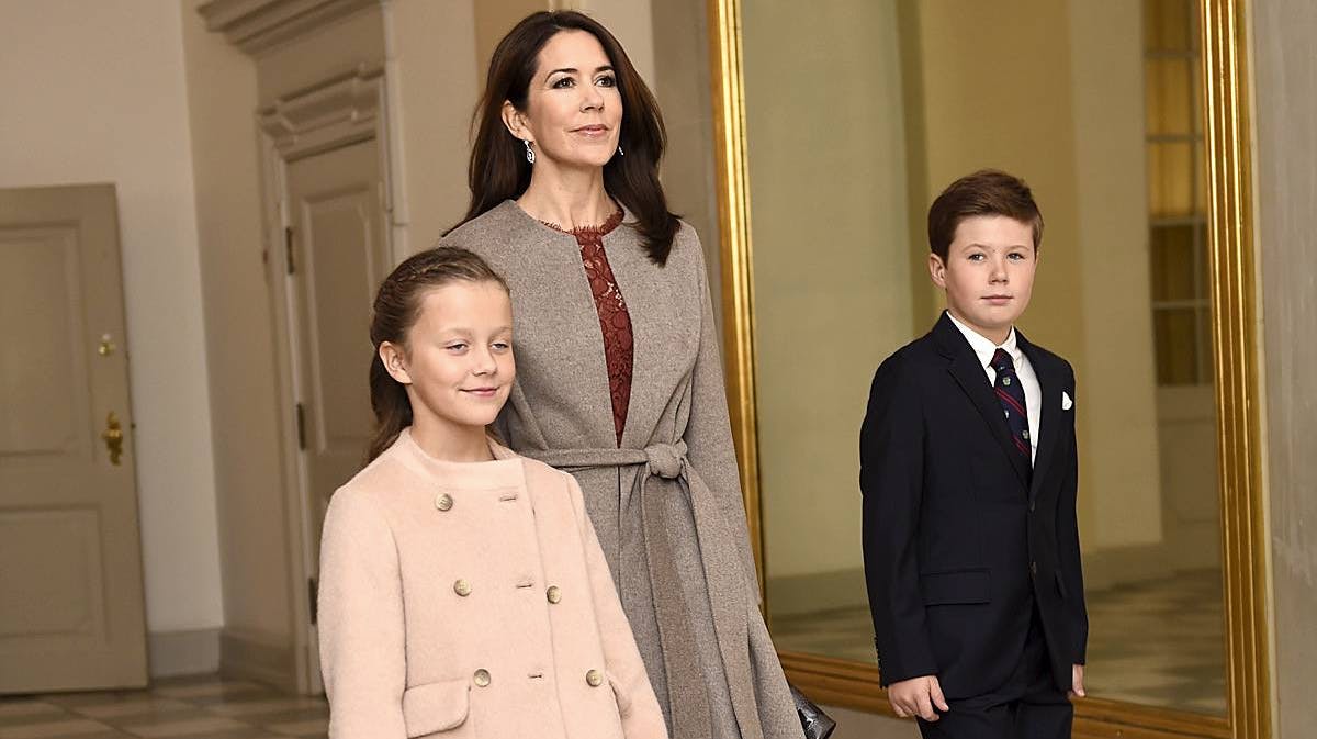 Kronprinsesse Mary med prinsesse Isabella og prins Christian.