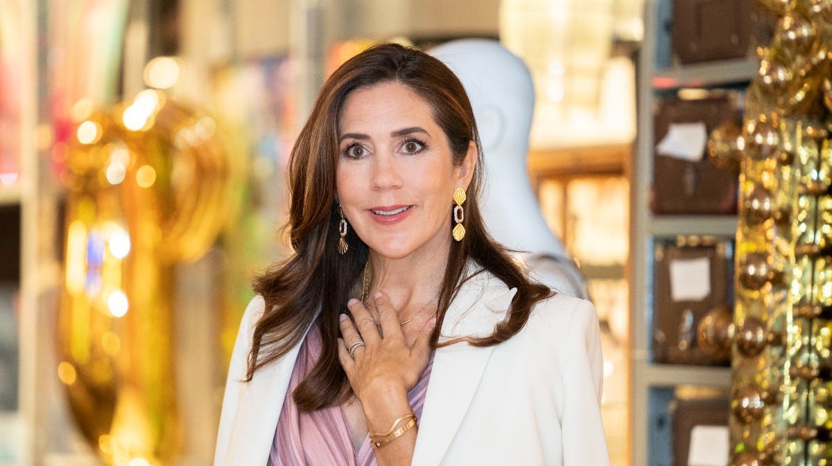 Kronprinsesse Mary til gallafest. 