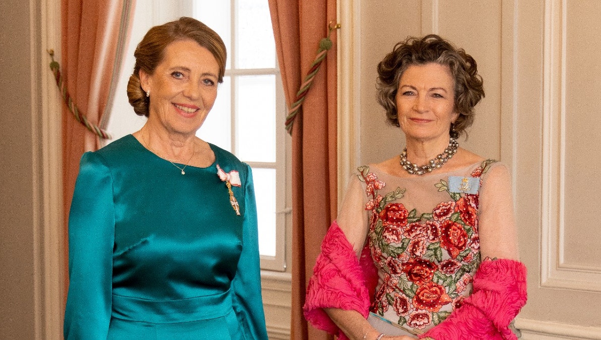 Kongehusets kommunikationschef, Lene Balleby, og dronningens hofdame, Jette Nordam.