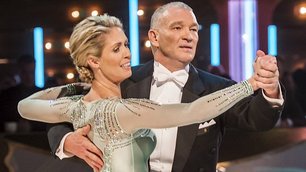John "Faxe" Jensen og Karina Frimodt overlevede omdansen mod Patrick Berdino og Jenna Bagge. I program ni skal de danse jive.