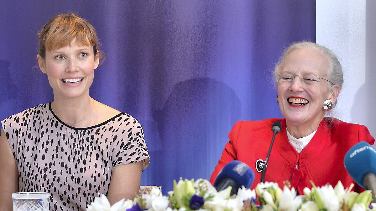 Ære overliggende forælder Dronning Margrethe og Oh Land i eventyrligt samarbejde | BILLED-BLADET