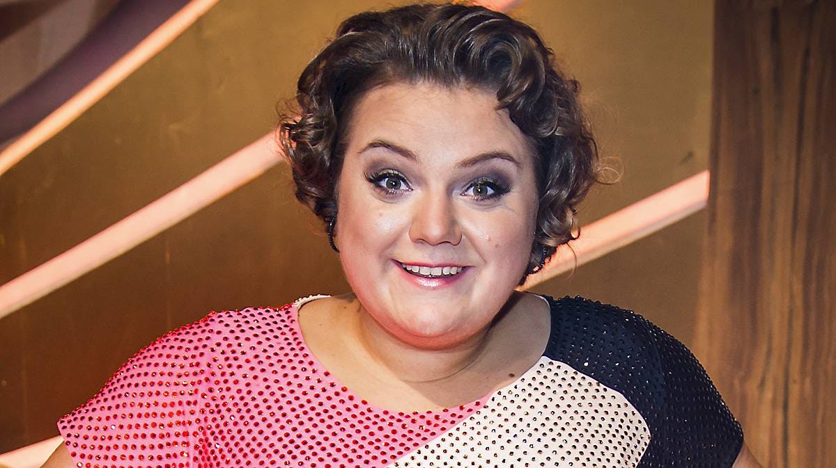 Ena Spottag er vild med sin jive-kjole.