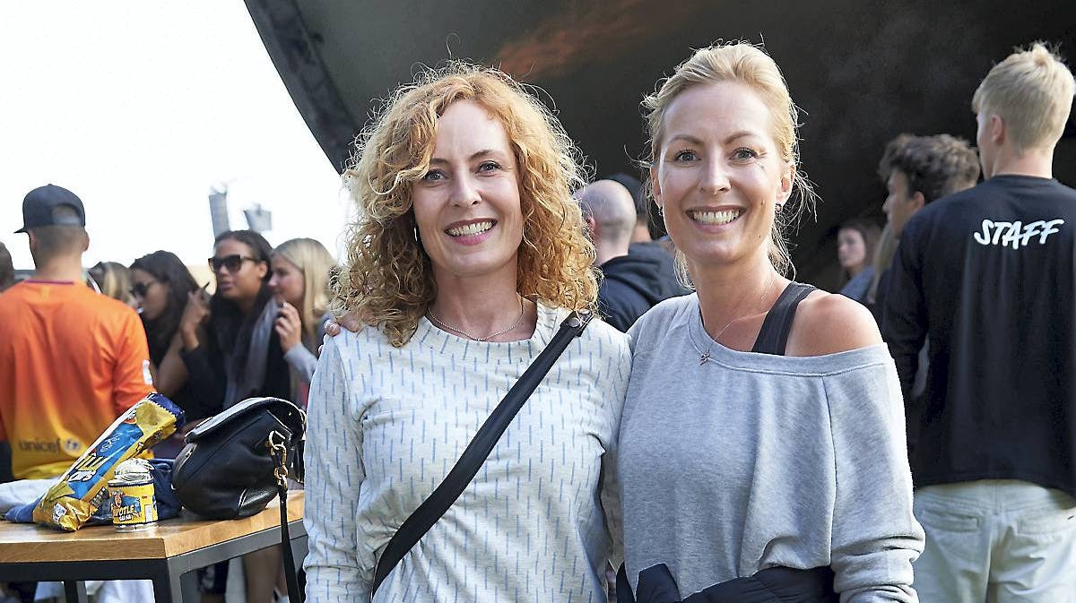 Cecilie med sin søster på Roskilde Festival