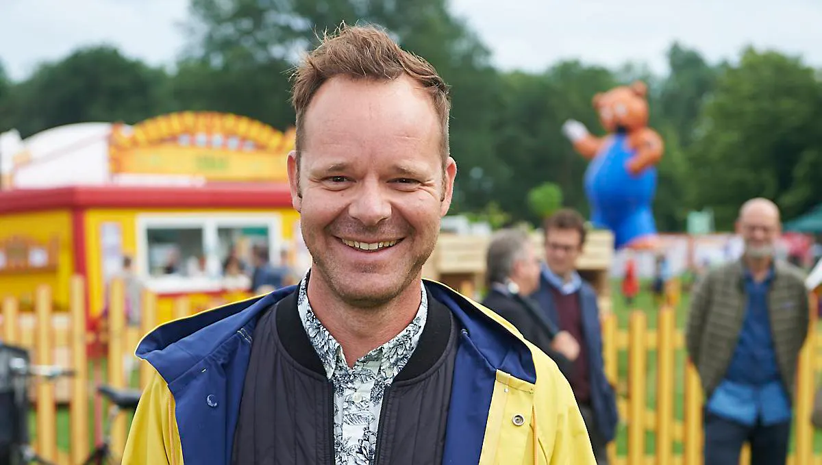 jacob-riising-og-hans-mor-meget-mere-tv-billed-bladet