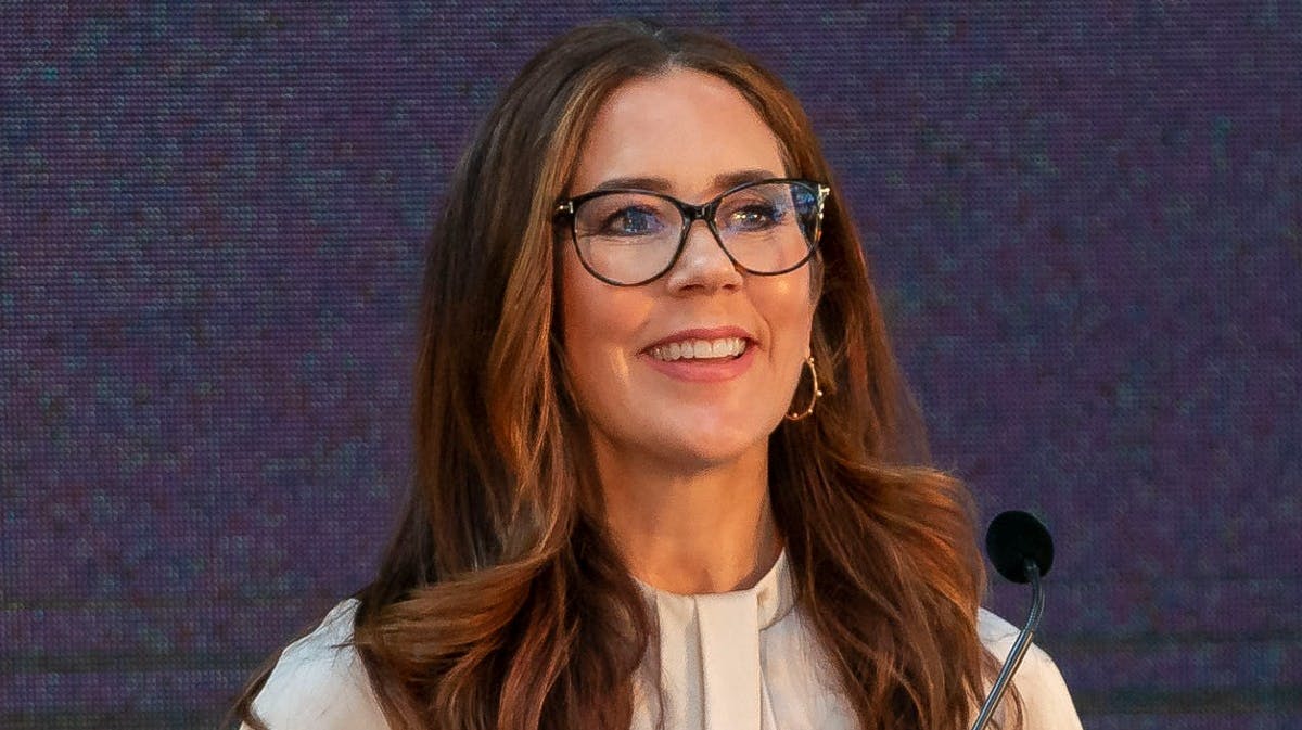 Kronprinsesse Mary på talerstolen tirsdag. 