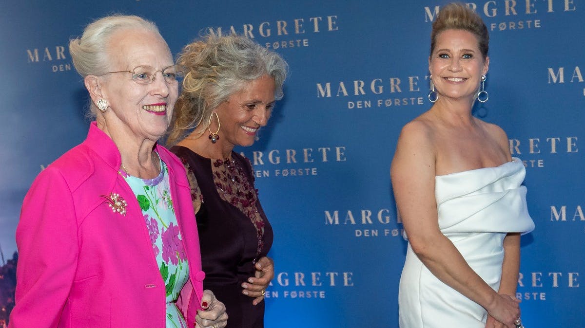 Dronning Margrethe med Trine Dyrholm og Charlotte Sieling.