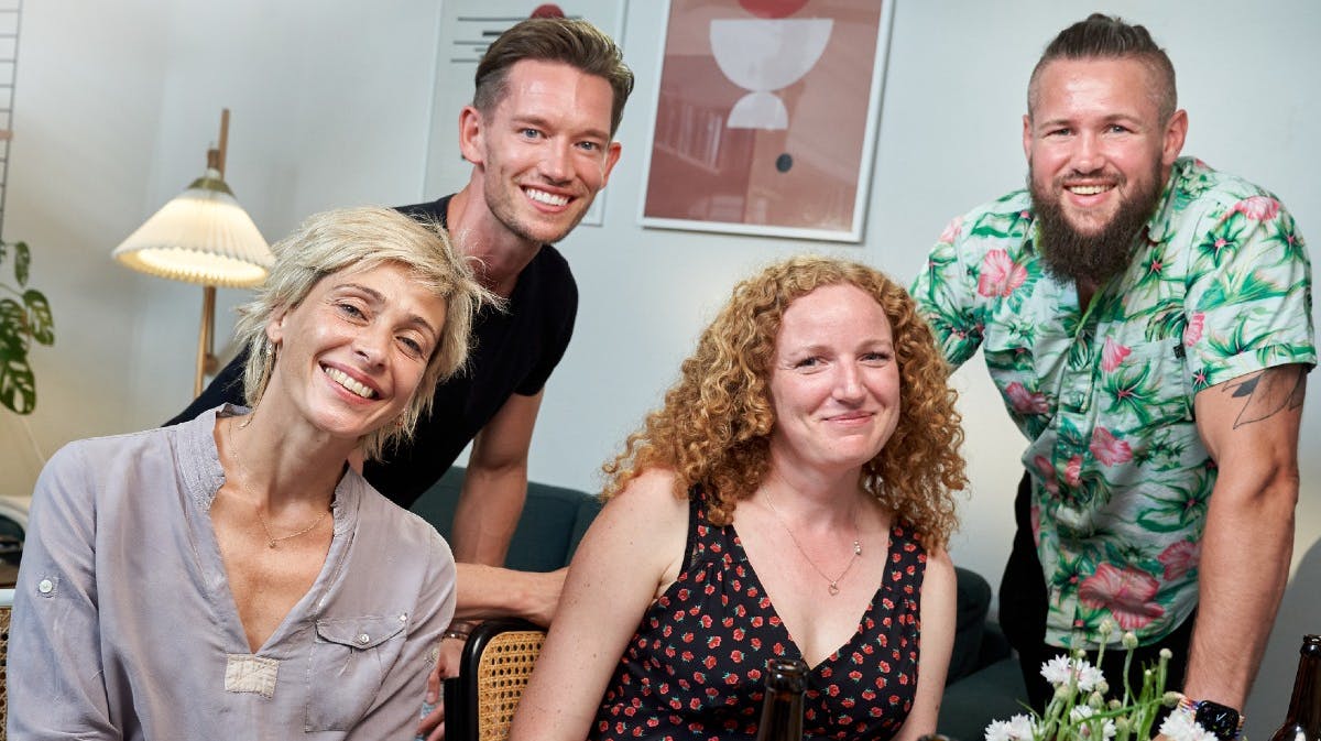 Morten Kjeldgaard, Nicolas Dalby, Laura Drasbæk og Rosa Lund i "Til middag hos"